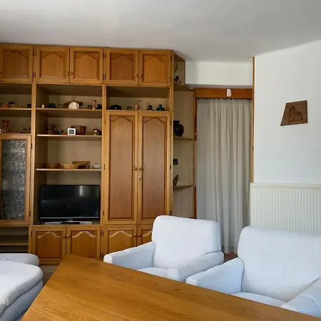 Bolla Nyaralohaz Дом отдыха *