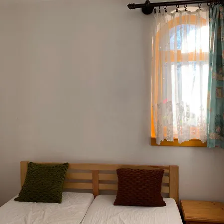 Bolla Nyaralohaz Дом отдыха *