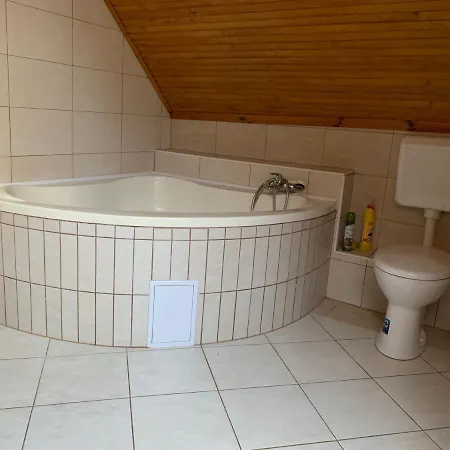 Bolla Nyaralohaz Hegyhatszentjakab