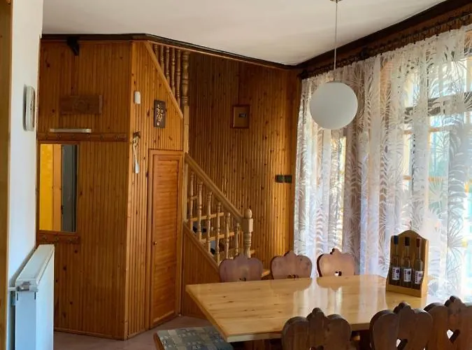 Bolla Nyaralohaz Case de vacanță